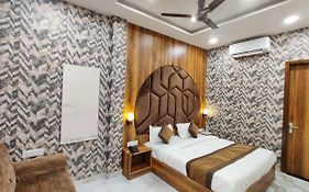 Hotel Gs Grand Amritsar